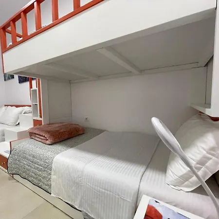 Central Studio For 4 Apartment Tirana